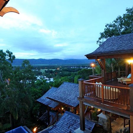 Villa Empat Puluh Dua Port Douglas Exterior foto