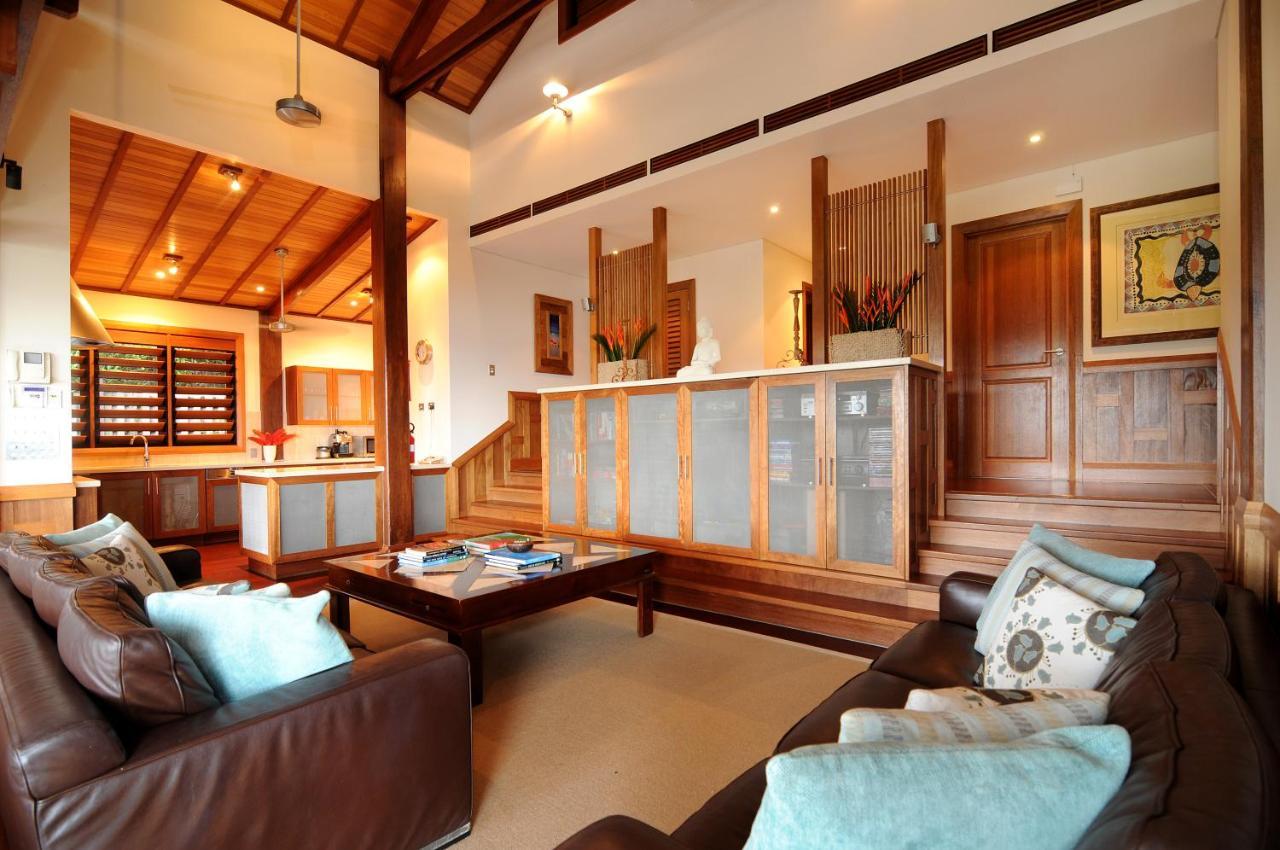 Villa Empat Puluh Dua Port Douglas Exterior foto